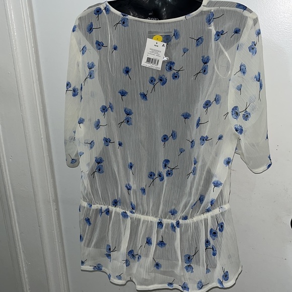 NWT Floral Short Sleeve Peplum Top with Drawstrings - Picture 4 of 5